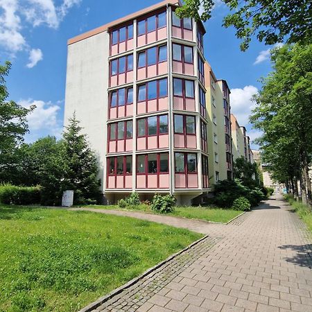 Zentrum Apartment - Oled Tv - Ps4 - Balkon - Parking Кемниц Екстериор снимка